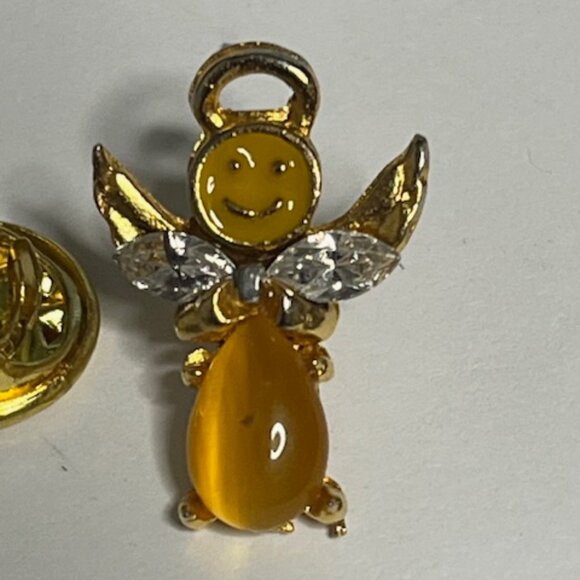 Angel of Happiness Gold Tone Rhinestone Wings Smiley Face Hat Vest Lapel Pin - Picture 12 of 14